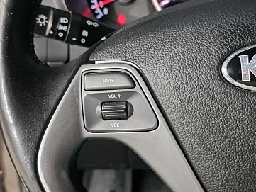 Kia Rio, 2015г, передний привод, автомат