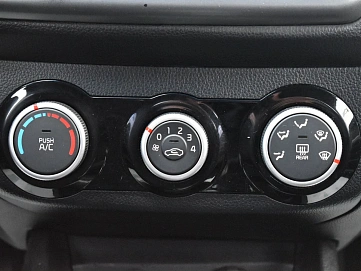 Kia Rio, 2015г., передний привод, механика