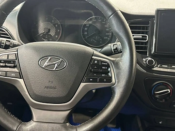 Hyundai Solaris, 2020г, передний привод, автомат