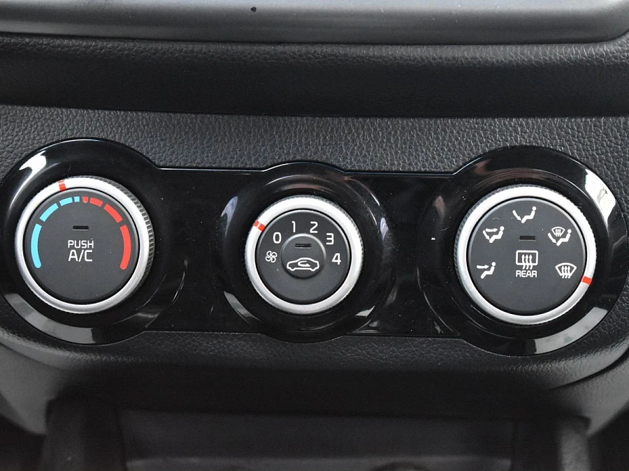 Kia Rio, 2015г., передний привод, механика