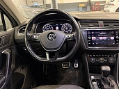 Volkswagen Tiguan, 2018г., передний привод, робот