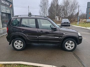 Chevrolet Niva, 2012г, полный привод, механика