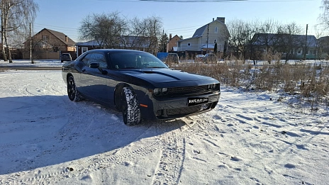 Dodge Challenger, 2011г, задний привод, автомат