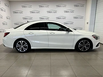 Mercedes-Benz , 2016г., передний привод, автомат