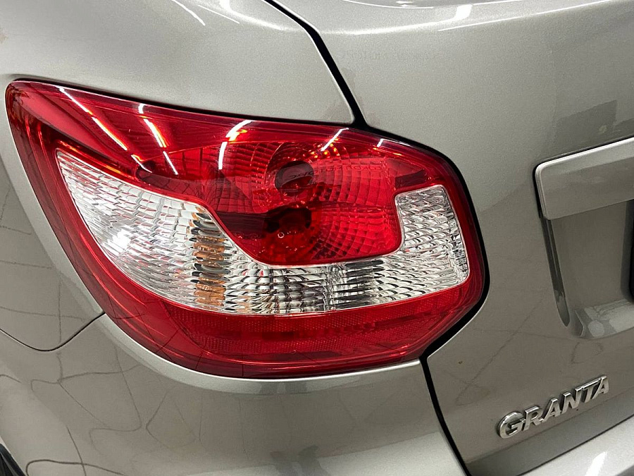 Lada (ВАЗ) Granta, 2019г., передний привод, механика