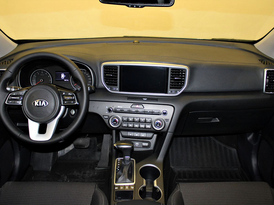 Kia , 2020г., передний привод, автомат