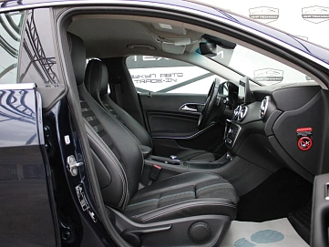 Mercedes-Benz CLA, 2017г, передний привод, робот