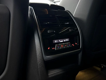 BMW XM, 2025г, полный привод, автомат