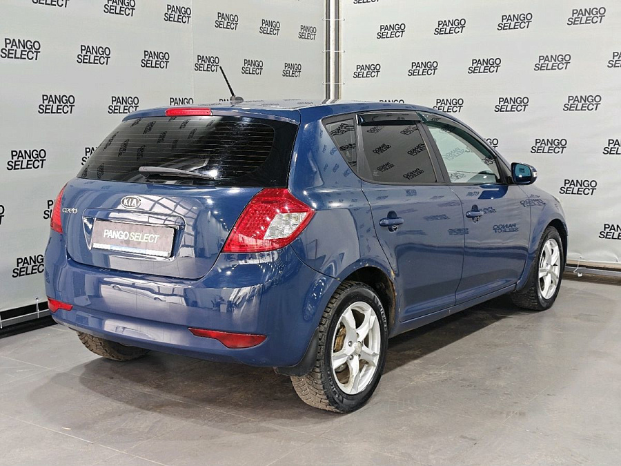 Kia , 2010г., передний привод, автомат