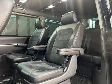 Volkswagen Multivan, 2017г, передний привод, робот