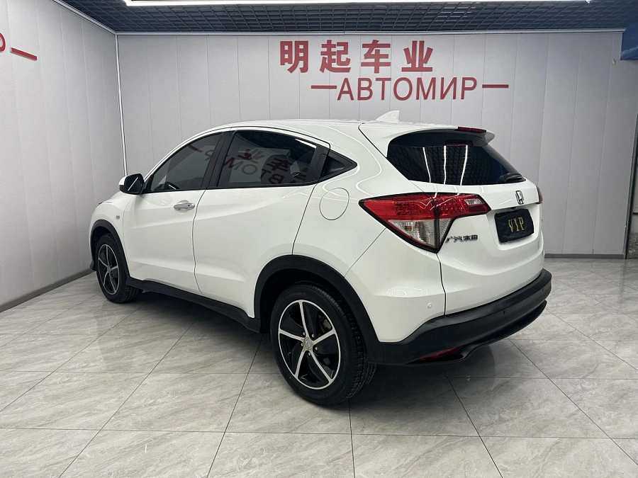 Honda Vezel, 2022г., передний привод, вариатор