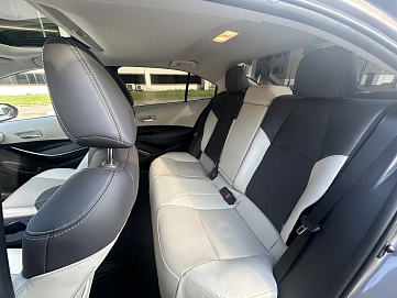 Toyota Corolla, 2022г, передний привод, вариатор