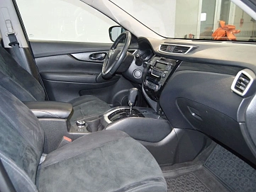Nissan X-Trail, 2016г, передний привод, вариатор