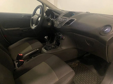Ford Fiesta, 2015г, передний привод, механика