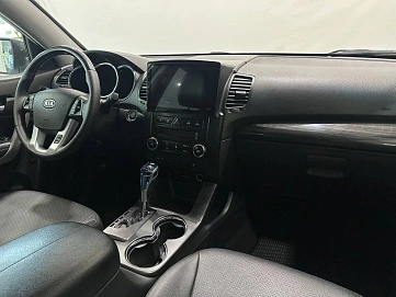 Kia Sorento, 2011г, полный привод, автомат