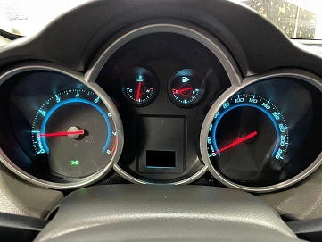 Chevrolet Cruze, 2010г, передний привод, механика
