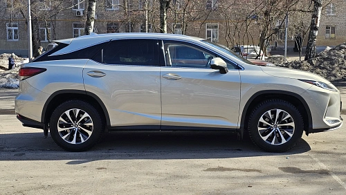Lexus RX, 2021г, полный привод, автомат