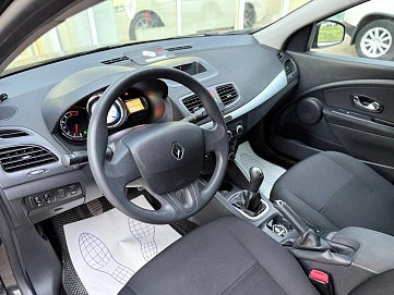 Renault Megane, 2014г, передний привод, механика