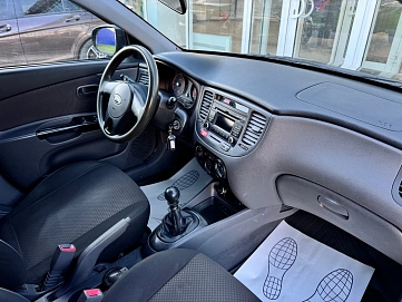 Kia Rio, 2010г., передний привод, механика