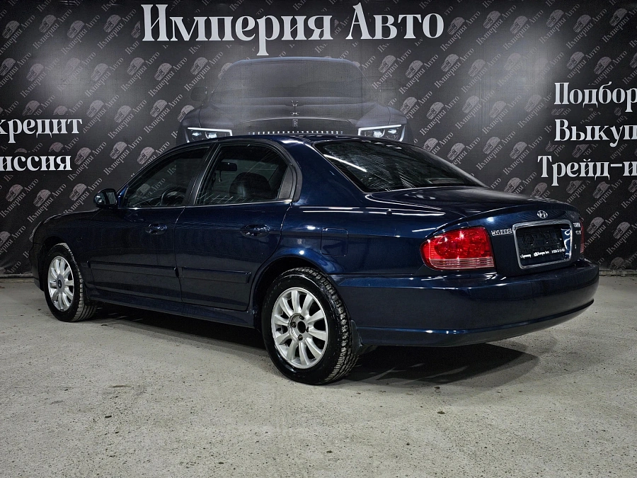 Hyundai Sonata, 2006г., передний привод, автомат