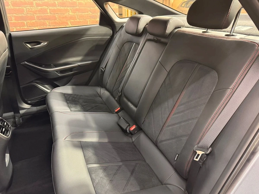 Hyundai Lafesta, 2025г., передний привод, робот