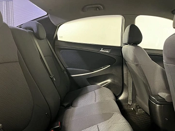 Hyundai Solaris, 2011г, передний привод, автомат