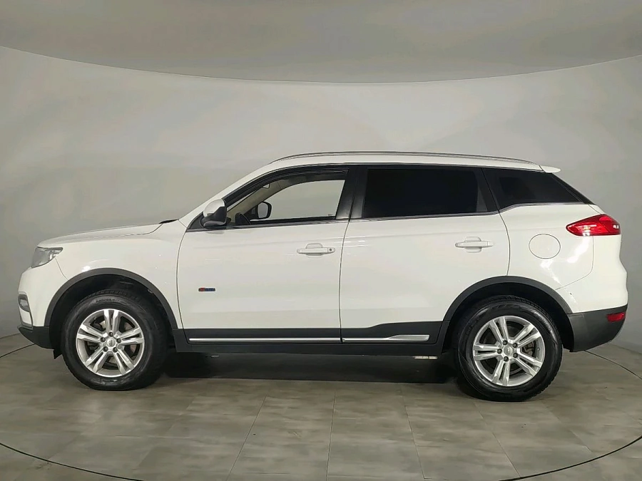 Geely Atlas, 2019г., передний привод, автомат