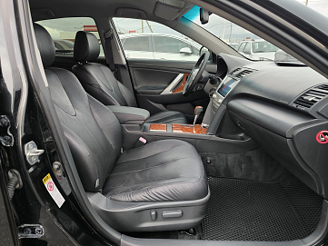 Toyota , 2010г., передний привод, автомат