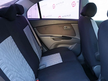 Kia Rio, 2010г, передний привод, механика