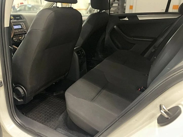 Volkswagen Jetta, 2015г, передний привод, автомат