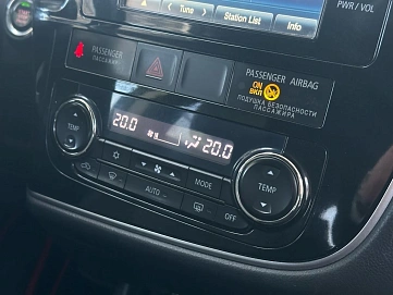 Mitsubishi Outlander, 2013г, полный привод, вариатор