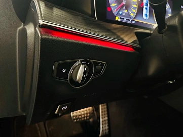 Mercedes-Benz E-Класс, 2020г, полный привод, автомат