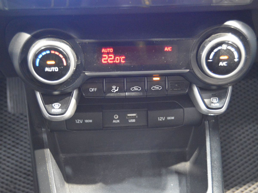 Kia Rio, 2017г., передний привод, механика