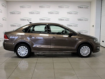 Volkswagen Polo, 2018г, передний привод, механика