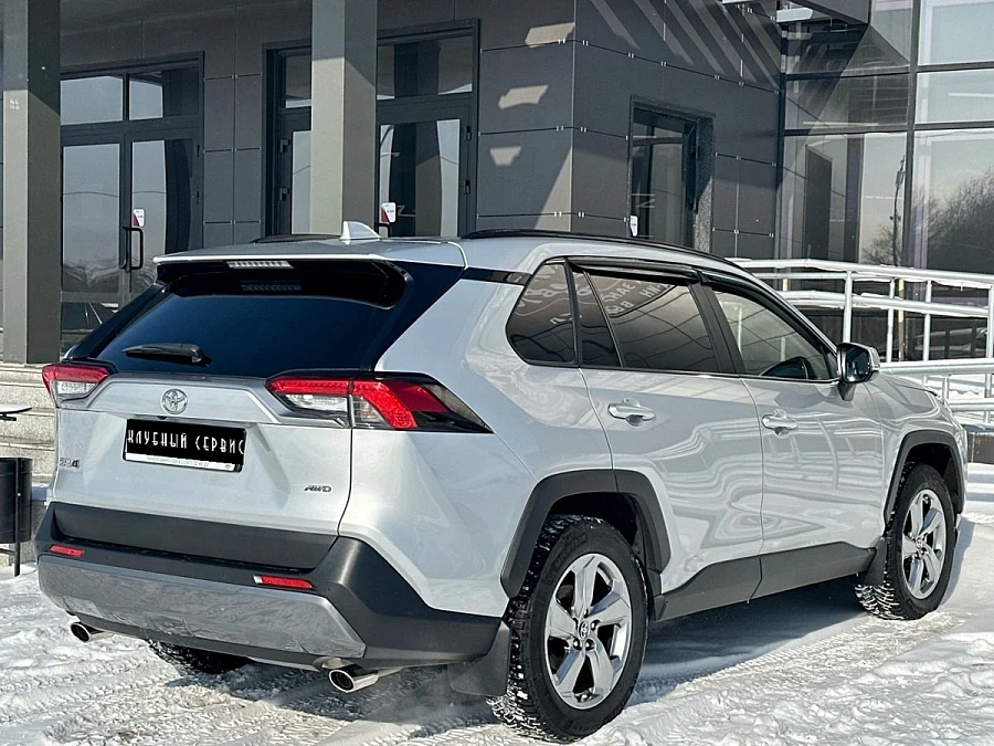 Toyota RAV4, 2021г., передний привод, вариатор