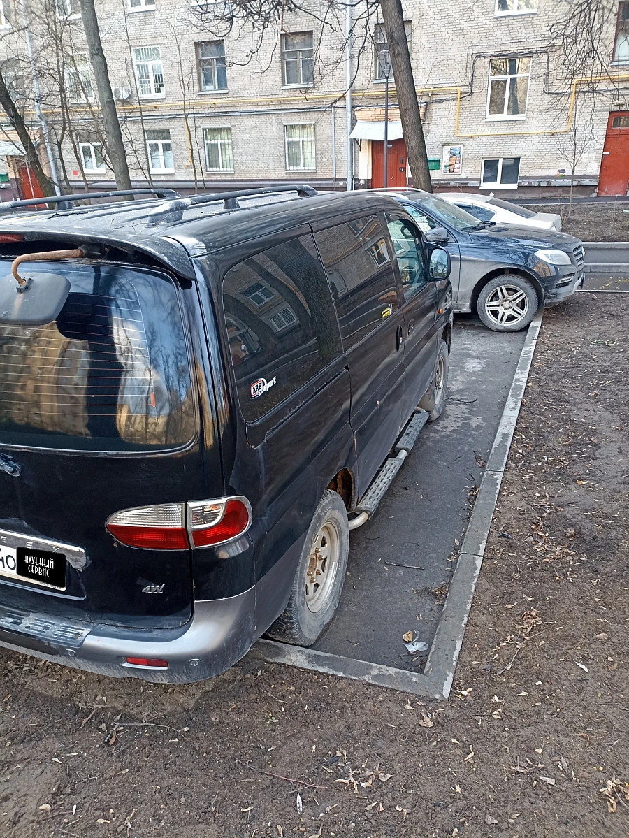 Hyundai Starex, 2002г., полный привод, механика