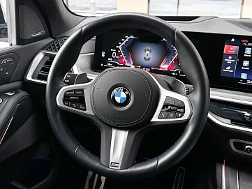 BMW X7, 2022г, полный привод, автомат