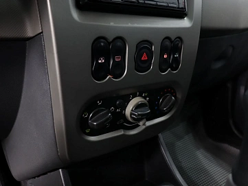 Renault Sandero, 2011г, передний привод, механика