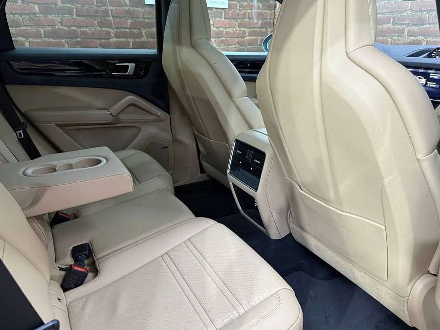 Porsche Cayenne, 2020г., полный привод, автомат