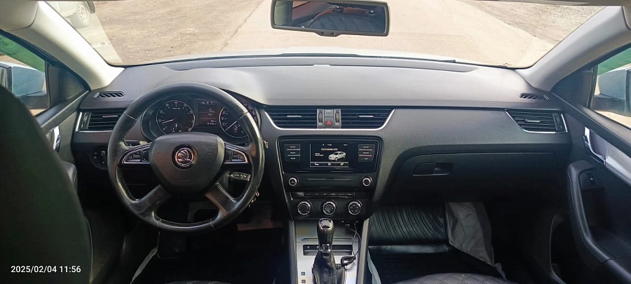 Skoda Octavia, 2013г., передний привод, робот