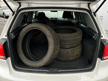 Volkswagen Golf, 2012г, передний привод, механика