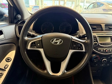 Hyundai Solaris, 2013г, передний привод, механика