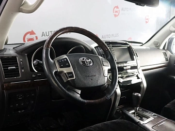 Toyota Land Cruiser, 2014г, полный привод, автомат