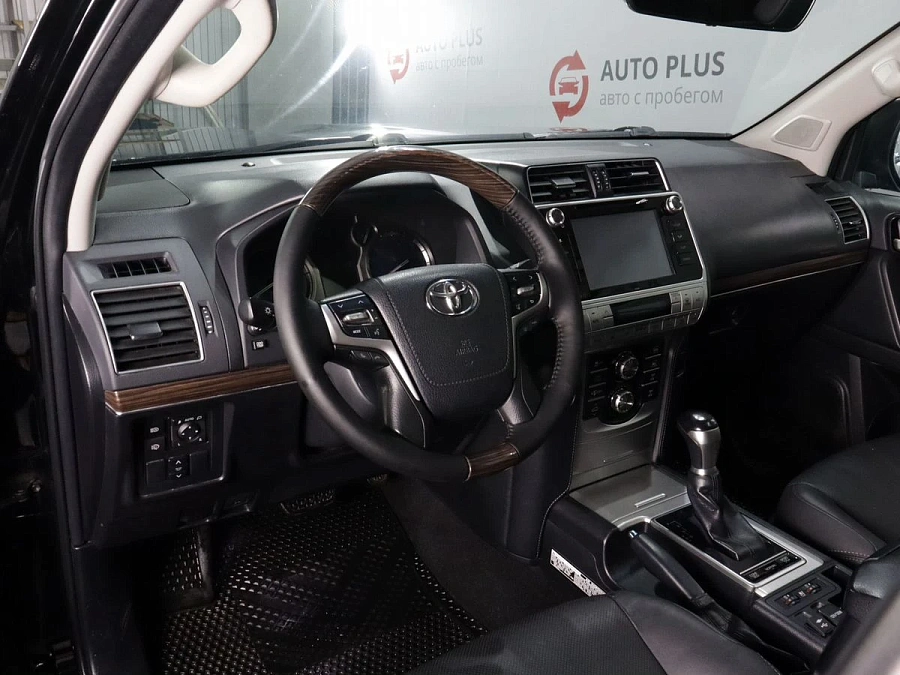 Toyota Land Cruiser Prado, 2018г., полный привод, автомат
