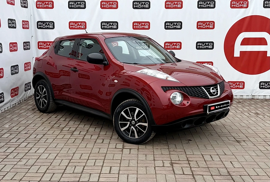 Nissan Juke, 2013г., передний привод, вариатор