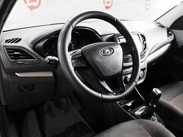 Lada (ВАЗ) Vesta, 2017г, передний привод, механика