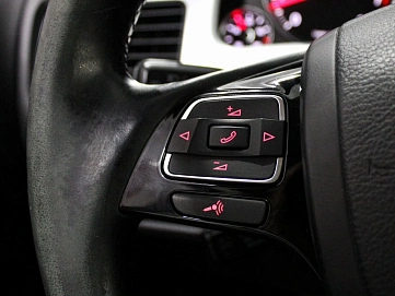 Volkswagen Touareg, 2013г, полный привод, автомат