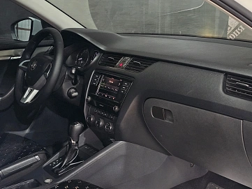 Skoda Octavia, 2019г, передний привод, автомат