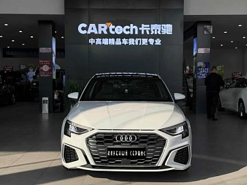 Audi A3, 2023г, передний привод, робот