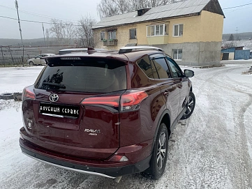 Toyota RAV4, 2018г, полный привод, вариатор
